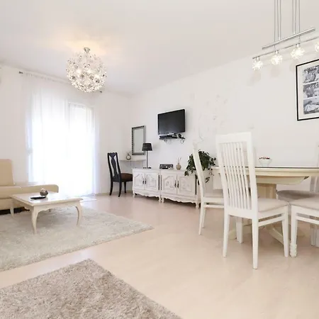 Luxury Apartman Rita, Center Apartment Zadar